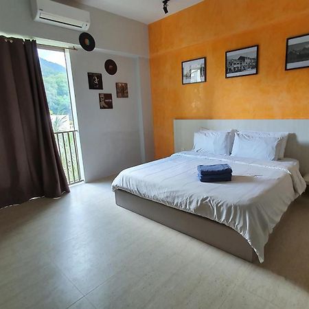 By The Sea Beach Luxury Resort - Batu Ferringhi Esterno foto