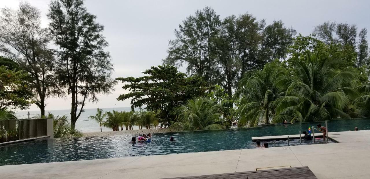 By The Sea Beach Luxury Resort - Batu Ferringhi Esterno foto